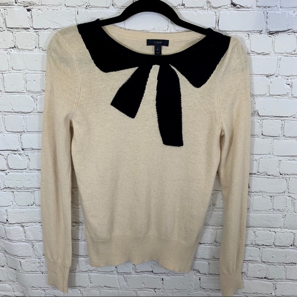 J Crew Women’s Giant Bow sweater - Picture 5 of 5